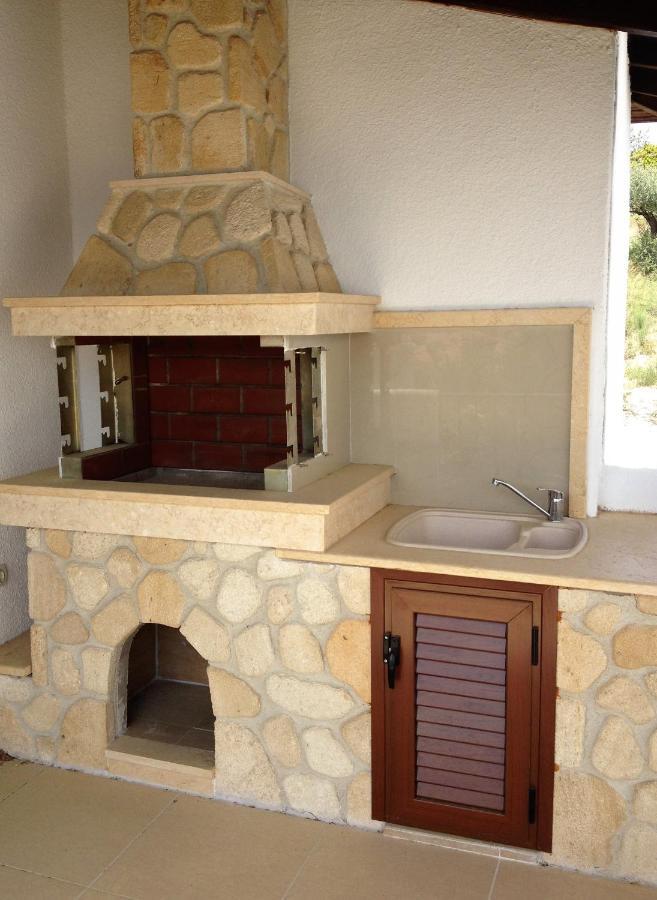 Amfithea House Villa Сивири Екстериор снимка