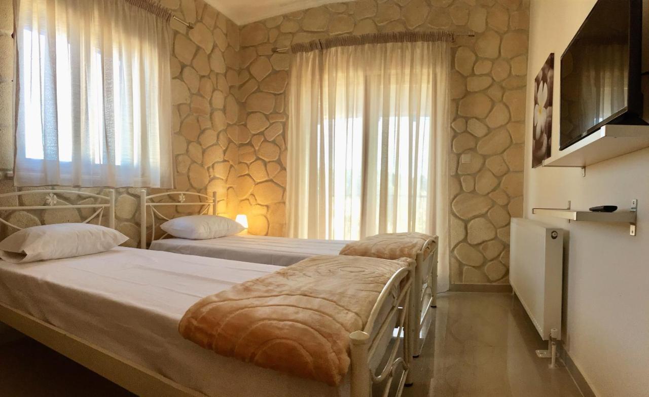 Amfithea House Villa Сивири Екстериор снимка