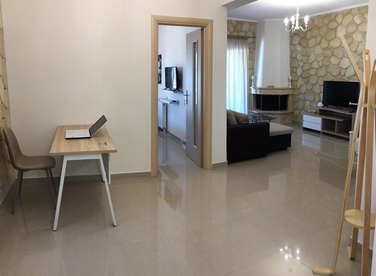 Amfithea House Villa Сивири Екстериор снимка